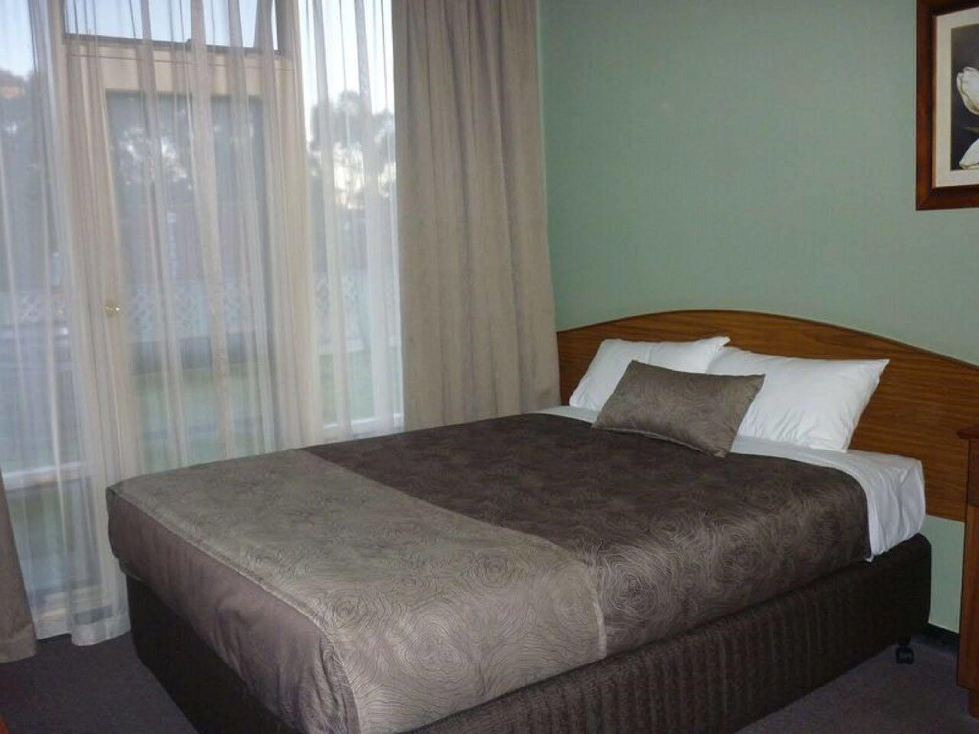 Naracoorte Hotel Motel Bagian luar foto