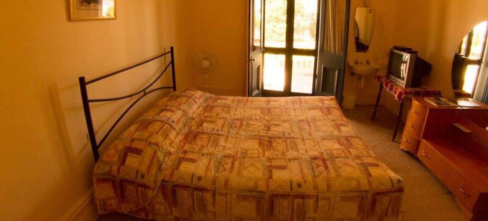 Naracoorte Hotel Motel Bagian luar foto