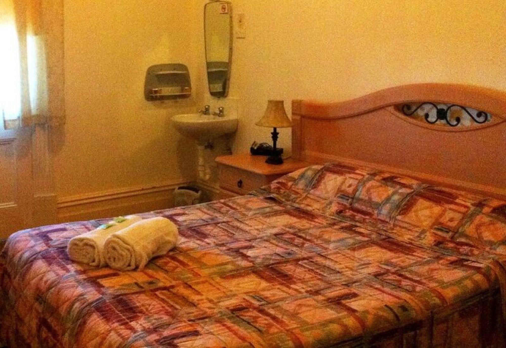 Naracoorte Hotel Motel Bagian luar foto